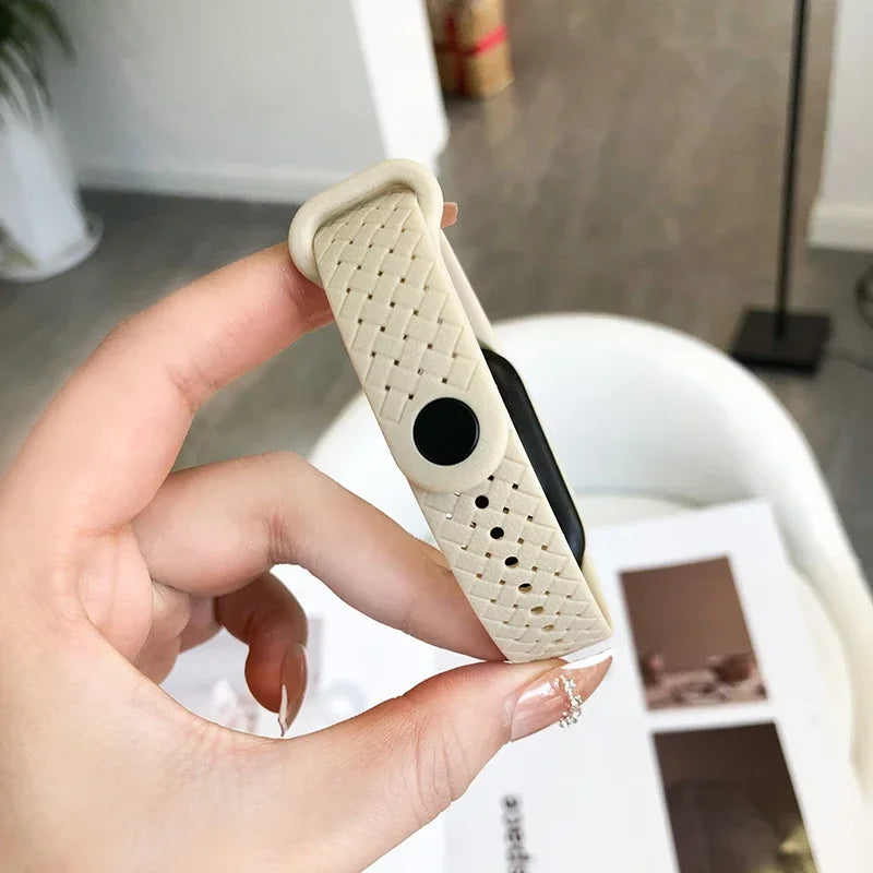 Carbon fiber strap For Xiaomi Mi Band 7 nfc Wristband smartwatch watchbands silicone bracelet correa Mi Band 6 4 5 3 accessories