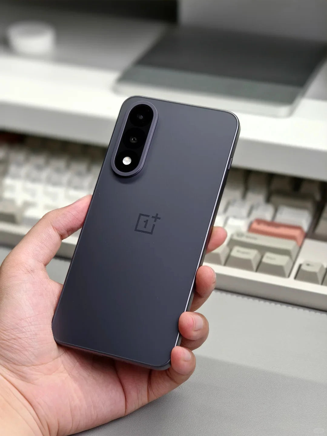 OnePlus Nord 5 Smartphone 5G Snapdragon 8s Gen 3  6.83”AMOLED Display 144 Hz 5200mAh 80W SUPERVOOC Charging 50MP Dual Cameras