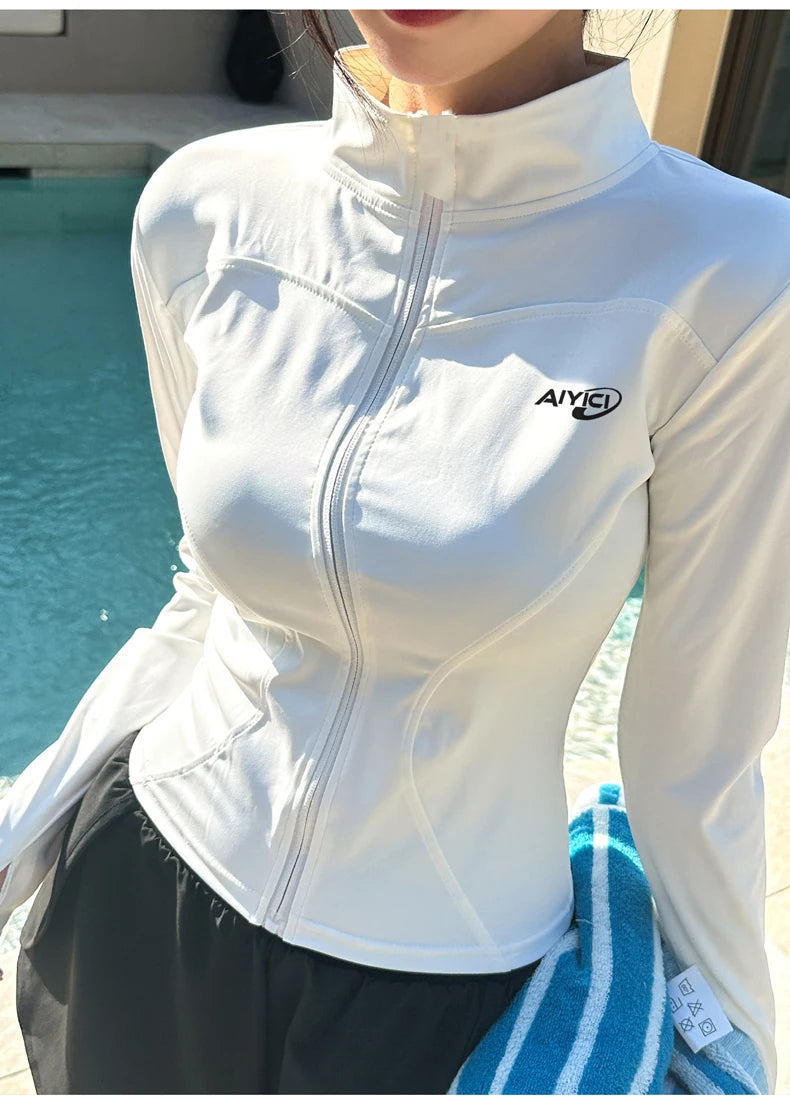 2026 New Women's Wetsuit Two-Piece Long Sleeve Long Pants Swimming Suit Diving Suit Warm Sunscreen Sports Style Separate Briefs