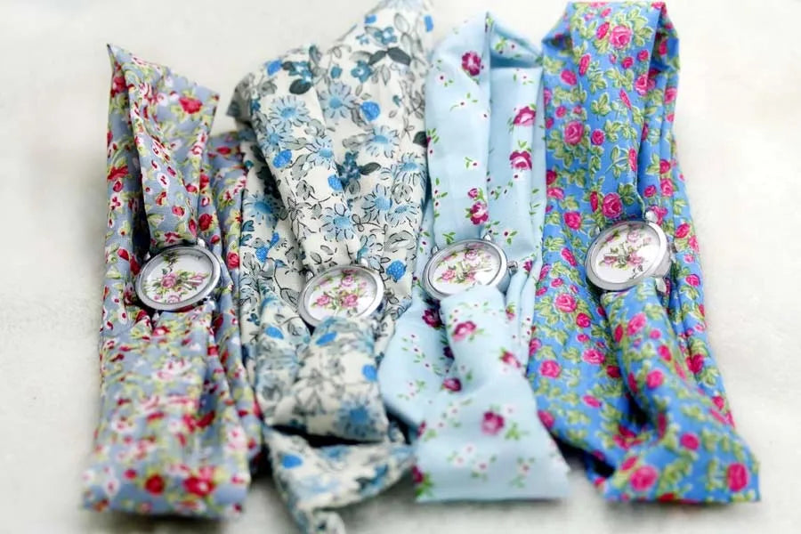 Shsby  New Design Ladies Flower Cloth Wristwatch Fashion Women Dress Watches High Quality Fabric Watch Sweet Girls Watch Gift