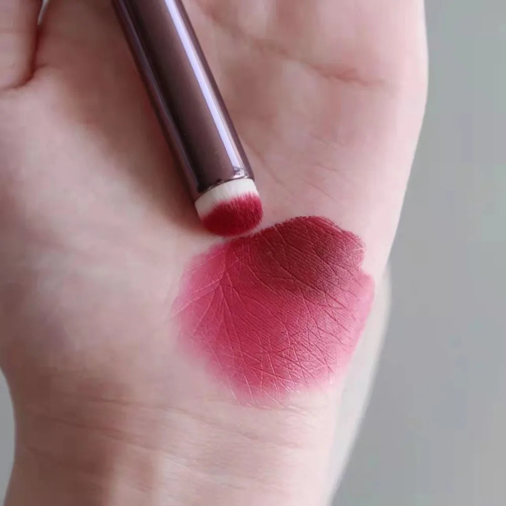 Professional Lip Brush Multifunctional Foundation Contour Makeup Brush Lipstick Dyeing Lip Smudging Blush Brush Cosmetic Tool