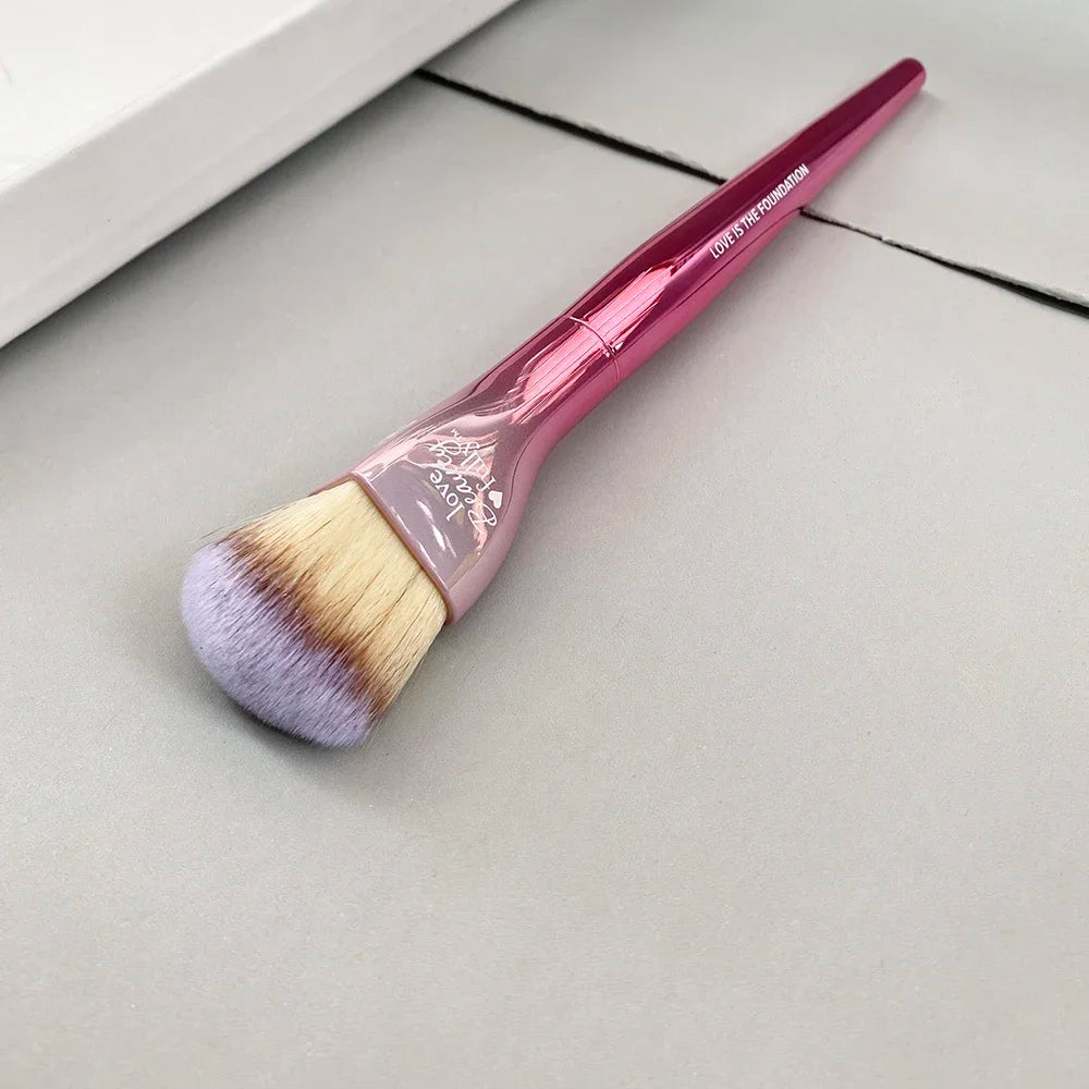 Love Beauty Fully Love is The Foundation Brush Pink Heart-Shaped Flawless Foundation Cream Makeup Brush Beauty Tool