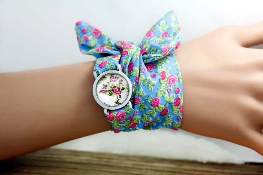 Shsby  New Design Ladies Flower Cloth Wristwatch Fashion Women Dress Watches High Quality Fabric Watch Sweet Girls Watch Gift