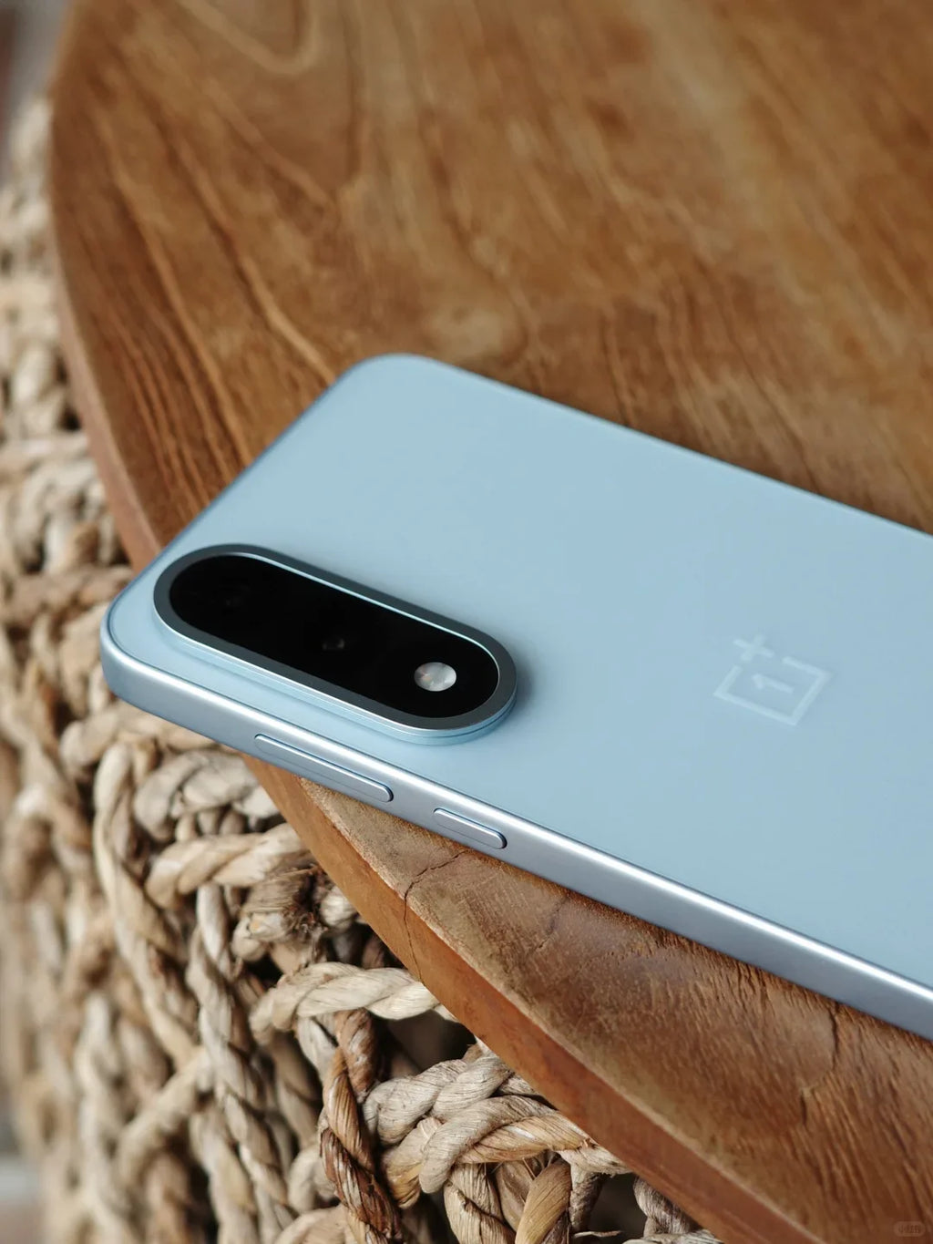 OnePlus Nord 5 Smartphone 5G Snapdragon 8s Gen 3  6.83”AMOLED Display 144 Hz 5200mAh 80W SUPERVOOC Charging 50MP Dual Cameras