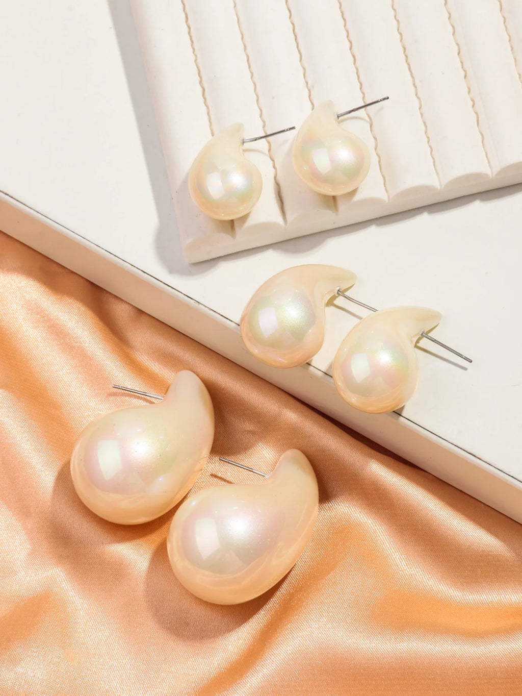 Trendy Acrylic Imitation Pearl Chunky  Dupes Waterdrop Earrings for Women Teardrop Dome Earrings 2024 Luxury Jewelry Gifts