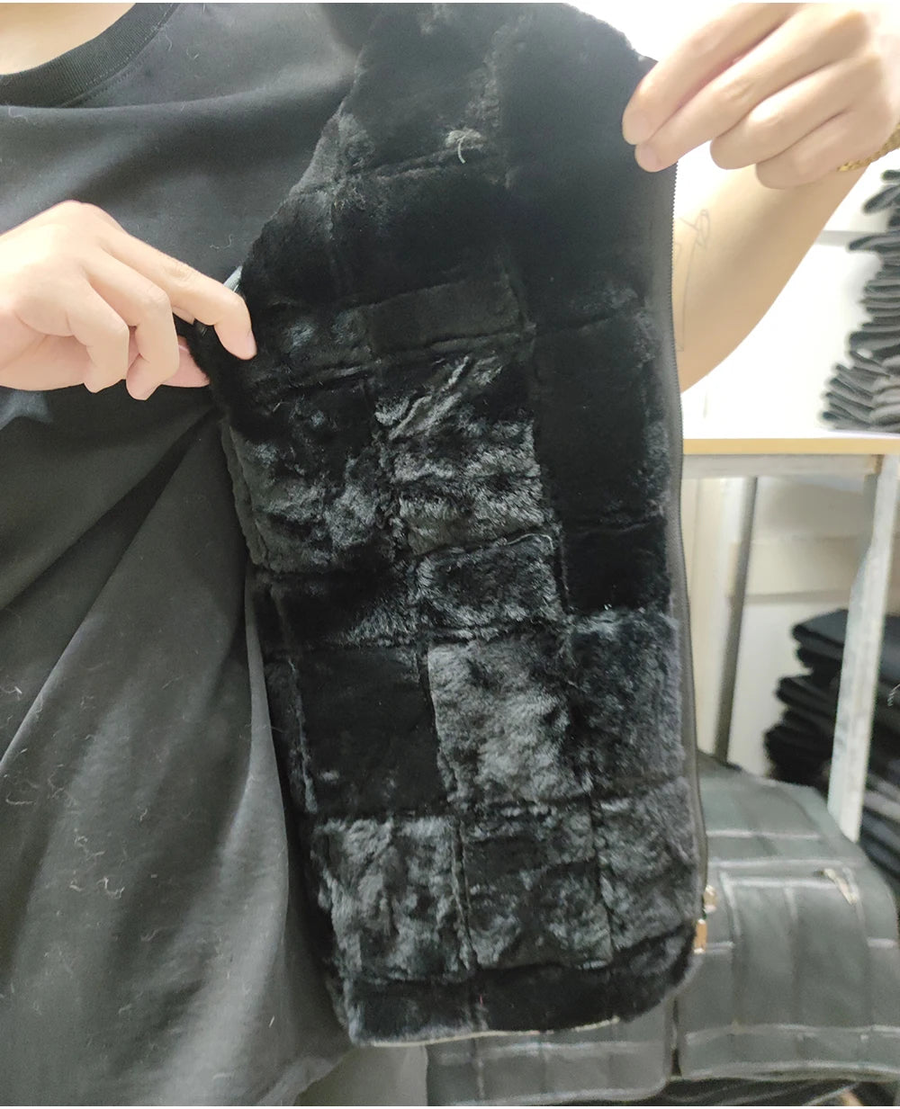2026 Real Sheepskin Genuine Leather Vest Men Black Waistcoat Male Sleeveless Jacket Thick Motorcycle Vest Multi Pocket Zipper