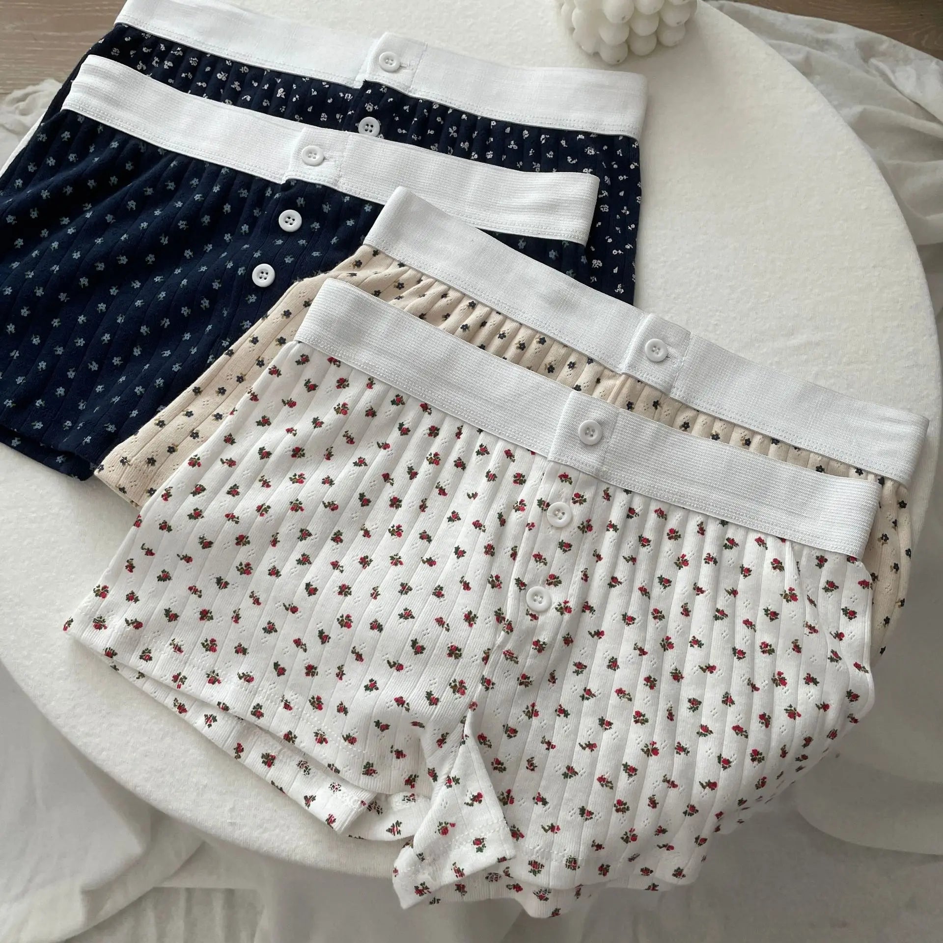 Floral Eyelet Cotton Boy Shorts Woman Summer Three Buttons Patchwork Elastic Waist Straight Short Pant Sweet Cute Home Underwear