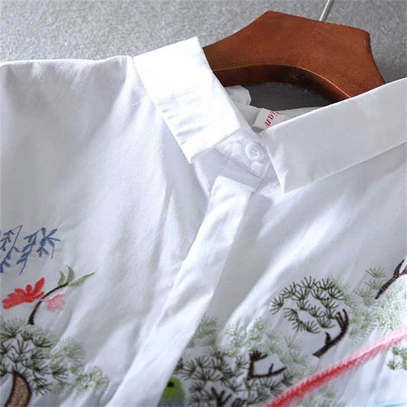 Literature Art Blouse For Women Shirt China Blusas Chic Embroidery Flower Blouses Loose Shirt Medium Length Vintage shirt Top