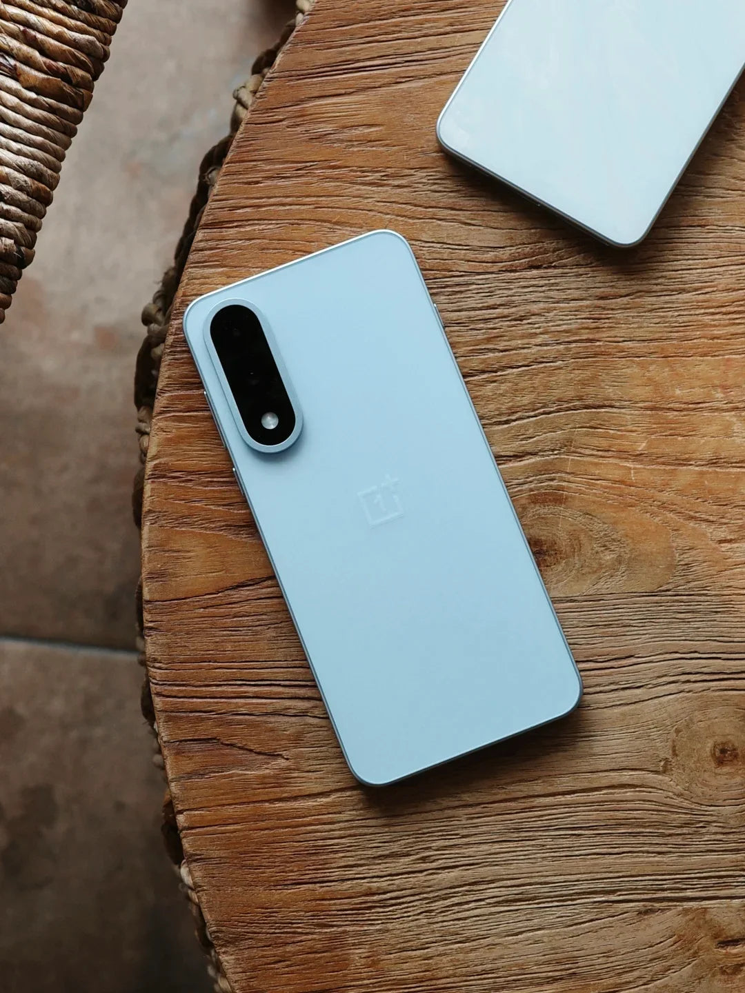 OnePlus Nord 5 Smartphone 5G Snapdragon 8s Gen 3  6.83”AMOLED Display 144 Hz 5200mAh 80W SUPERVOOC Charging 50MP Dual Cameras
