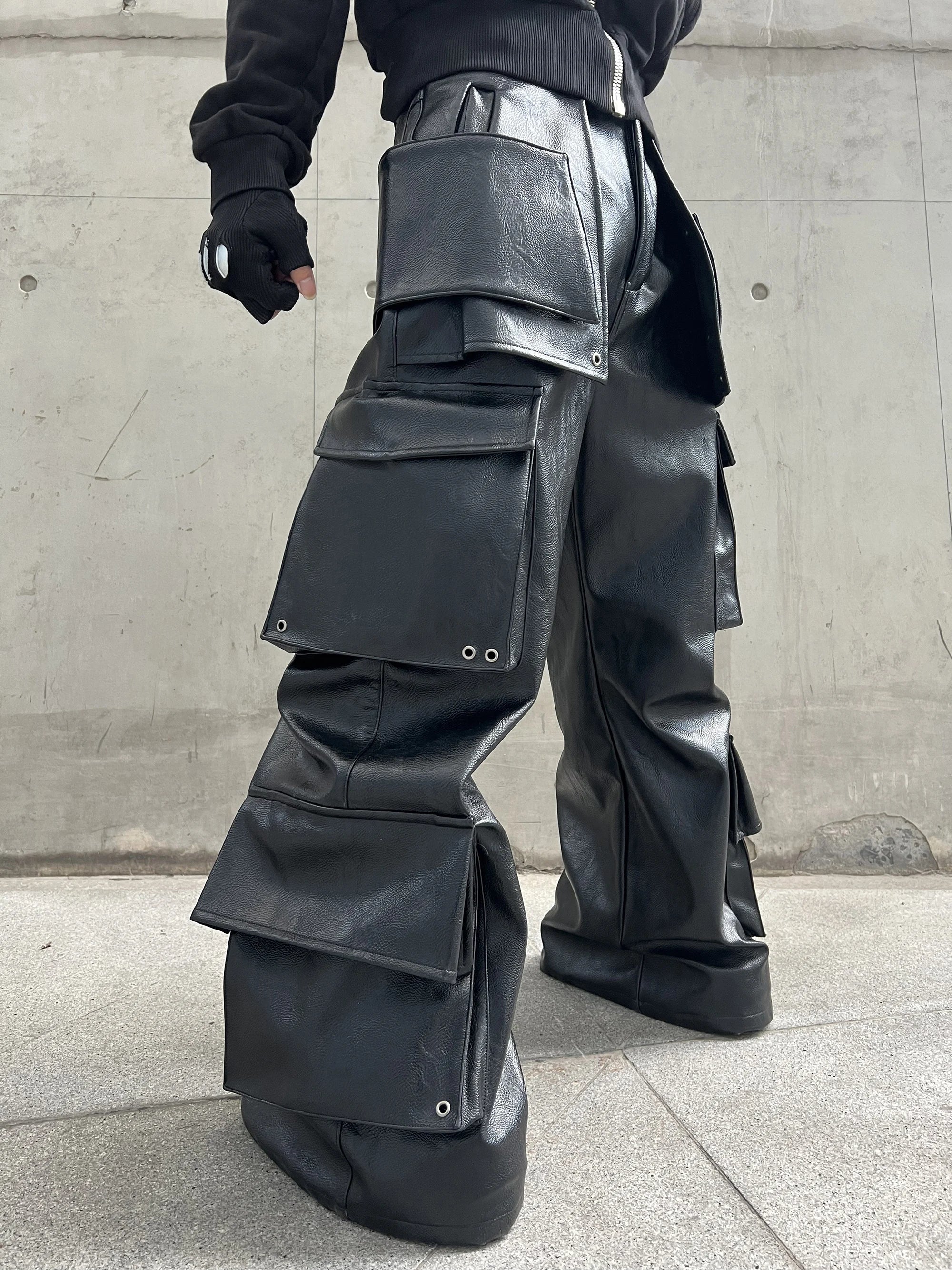 Mauroicardi Spring Cool Long Baggy Black Pu Leather Wide Leg Cargo Pants Men with Many Pockets Mens Designer Clothes Streetwear