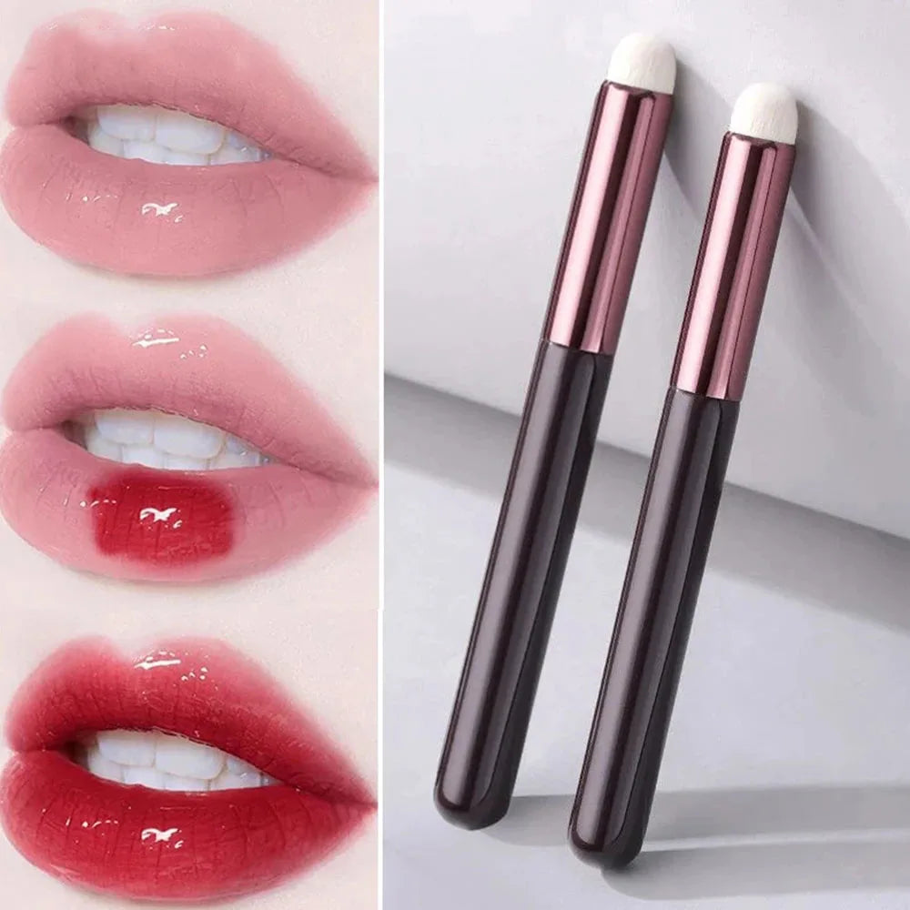 Professional Lip Brush Multifunctional Foundation Contour Makeup Brush Lipstick Dyeing Lip Smudging Blush Brush Cosmetic Tool