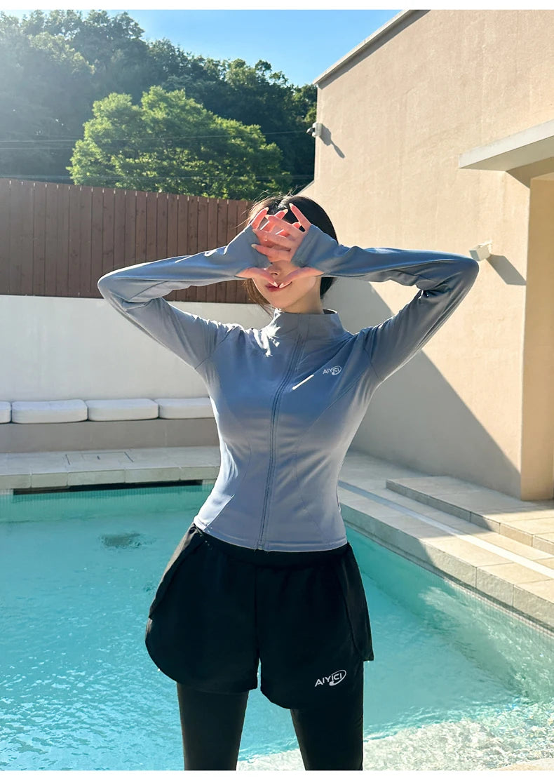 2026 New Women's Wetsuit Two-Piece Long Sleeve Long Pants Swimming Suit Diving Suit Warm Sunscreen Sports Style Separate Briefs