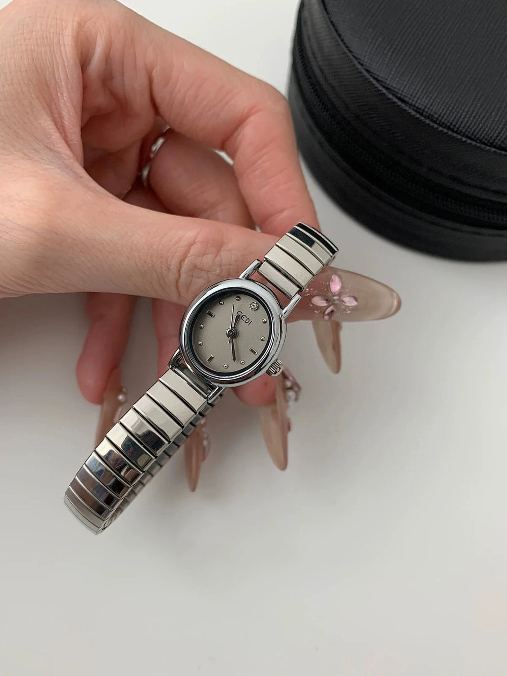 Women Watches for Girls Wrist Quartz Watch Sliver Grey Dial Oval Orologio Ladies Wristwatch Female Stainless Steel Band Clock