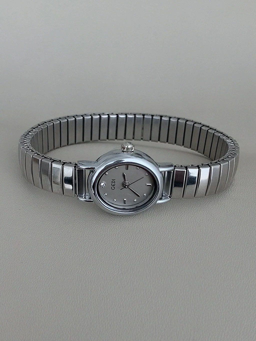 Women Watches for Girls Wrist Quartz Watch Sliver Grey Dial Oval Orologio Ladies Wristwatch Female Stainless Steel Band Clock