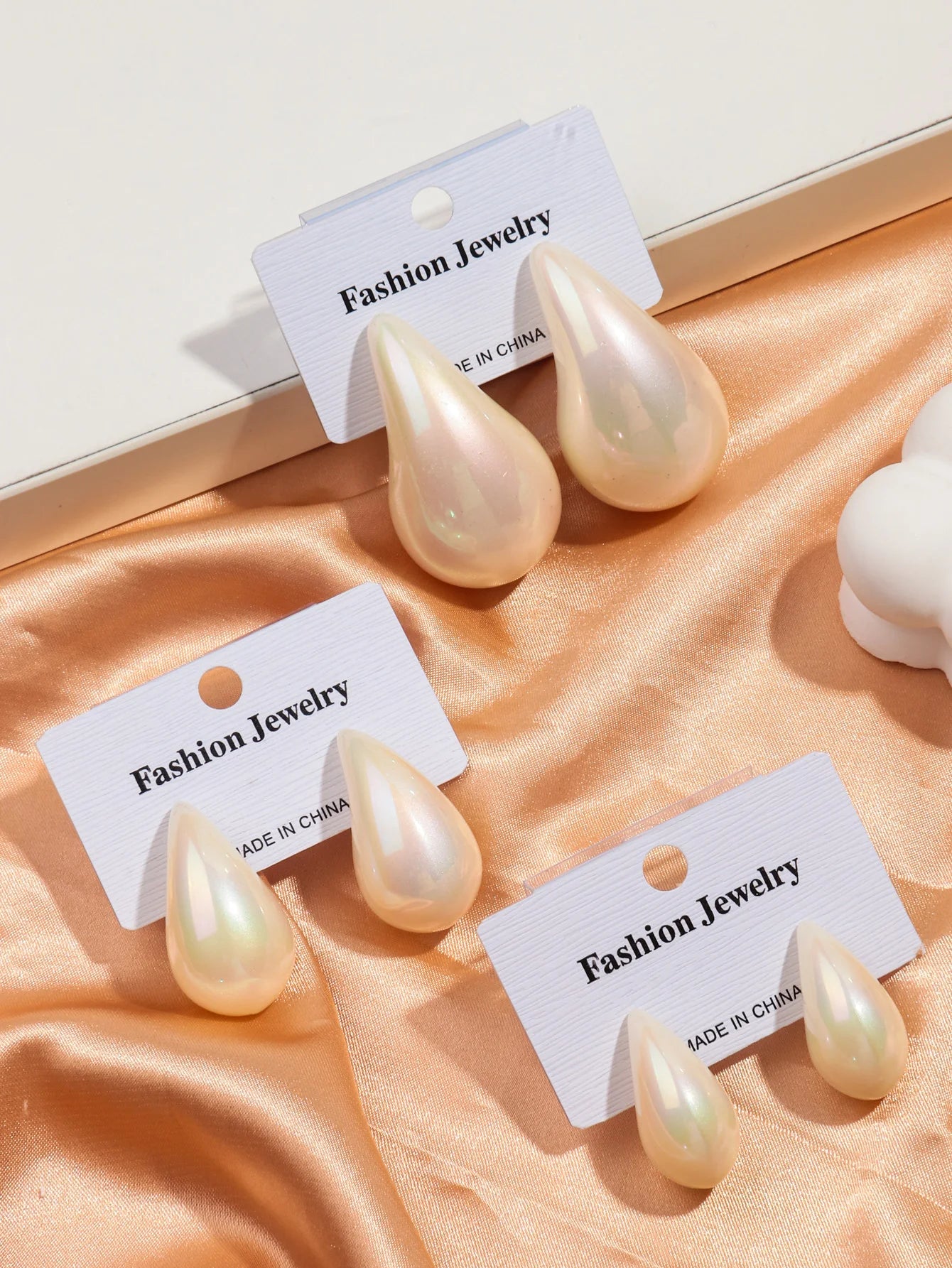 Trendy Acrylic Imitation Pearl Chunky  Dupes Waterdrop Earrings for Women Teardrop Dome Earrings 2024 Luxury Jewelry Gifts