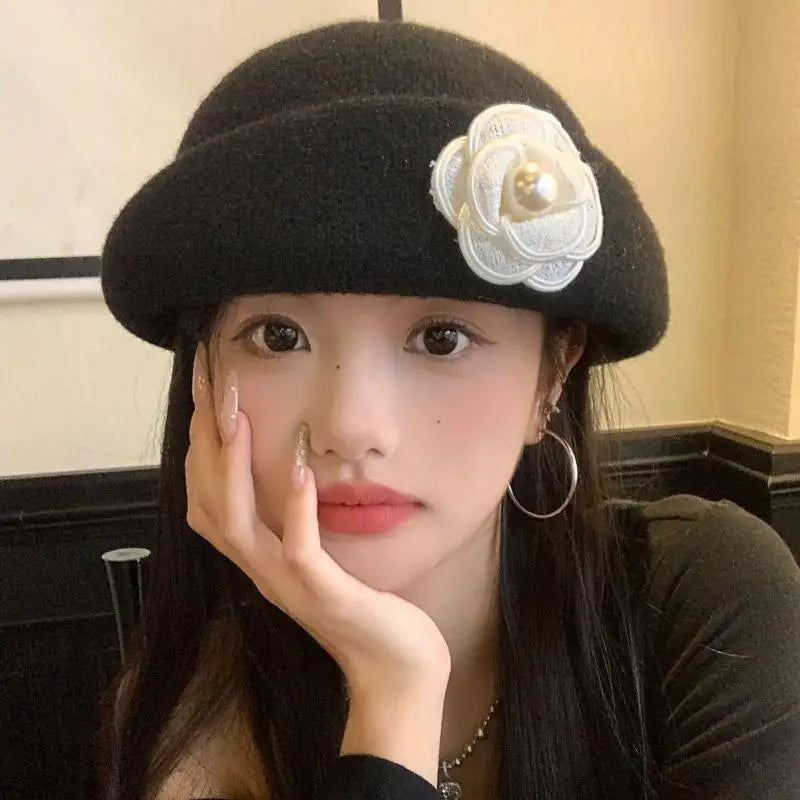 Elegant Autumn/Winter Retro-Styled Ruffled Camellia Heiress Hat for Women, French-style Fishermen's Top Hat.