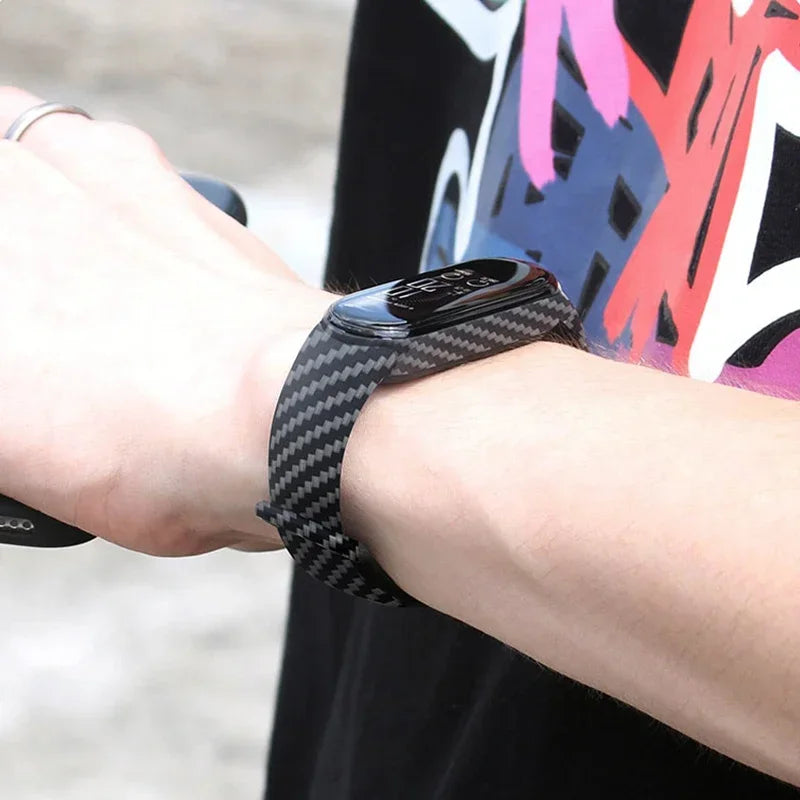 Carbon fiber strap For Xiaomi Mi Band 7 nfc Wristband smartwatch watchbands silicone bracelet correa Mi Band 6 4 5 3 accessories