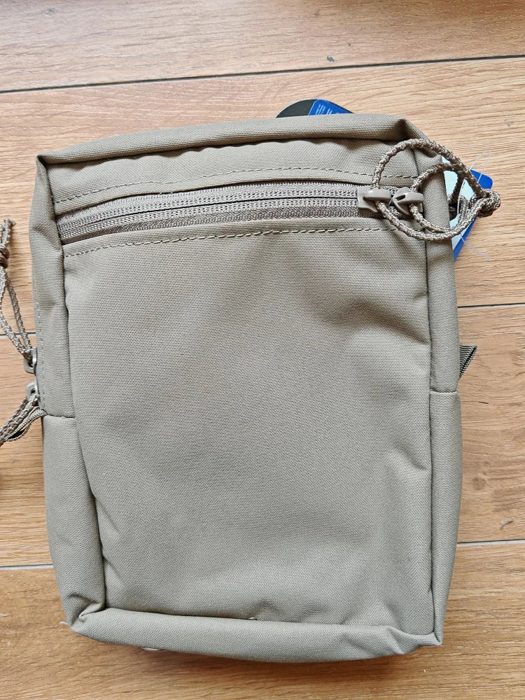 SS Style Outdoor Multifunctional Miscellaneous Water Bottle Bag
