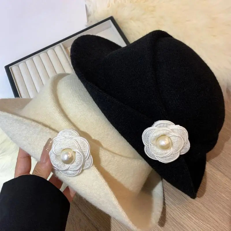 Elegant Autumn/Winter Retro-Styled Ruffled Camellia Heiress Hat for Women, French-style Fishermen's Top Hat.