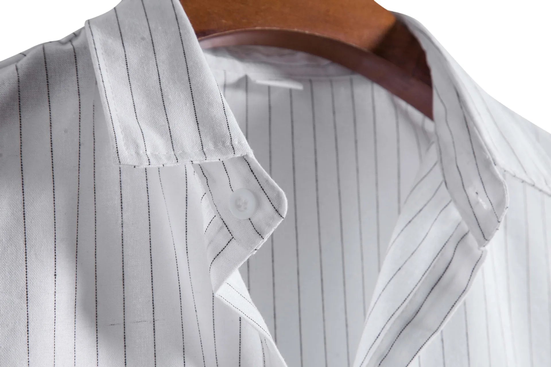 2026 Men's Striped Shirts Fashion Holiday Style Short Sleeve Casual Shirts Comfortable Loose Street Tops Men Summer Basic Shirts