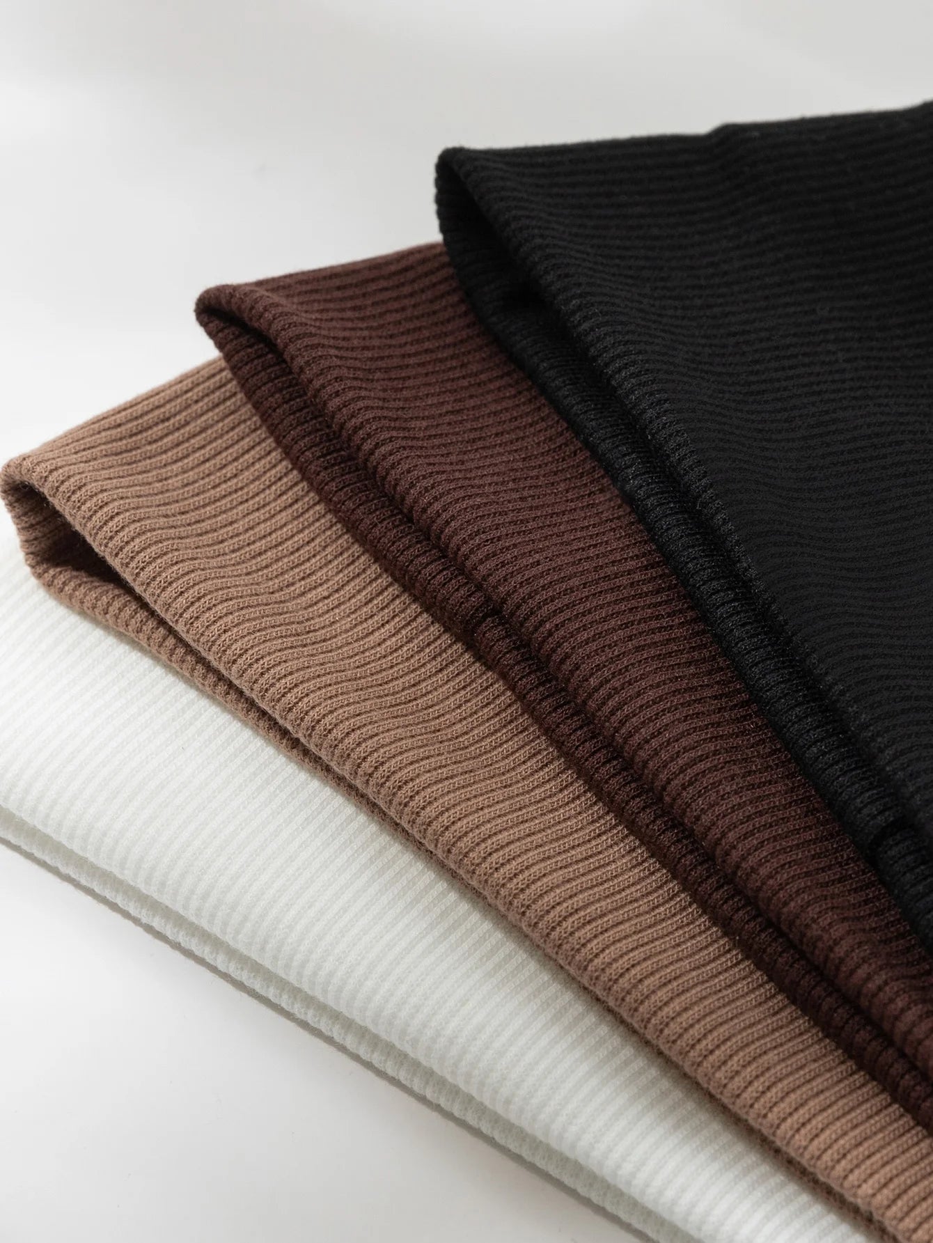 4-piece set of knitted solid-color hair bands suitable for both men and women, for sports and fitness use
