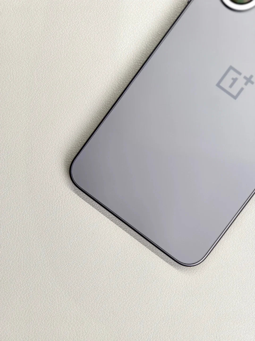 OnePlus Nord 5 Smartphone 5G Snapdragon 8s Gen 3  6.83”AMOLED Display 144 Hz 5200mAh 80W SUPERVOOC Charging 50MP Dual Cameras