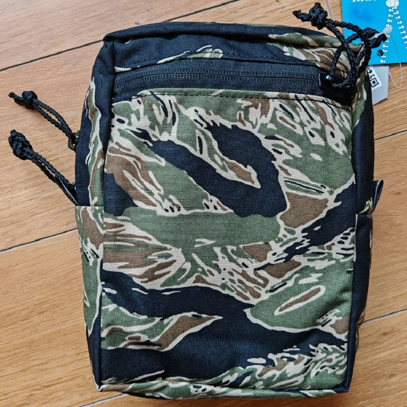 SS Style Outdoor Multifunctional Miscellaneous Water Bottle Bag