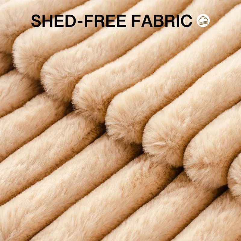 Pet Nest Rabbit Plush Pet Pad Long Hair Round Cat Nest Universal Warm Dog Bed in All Seasons Soft Cat House  Pet Accessories