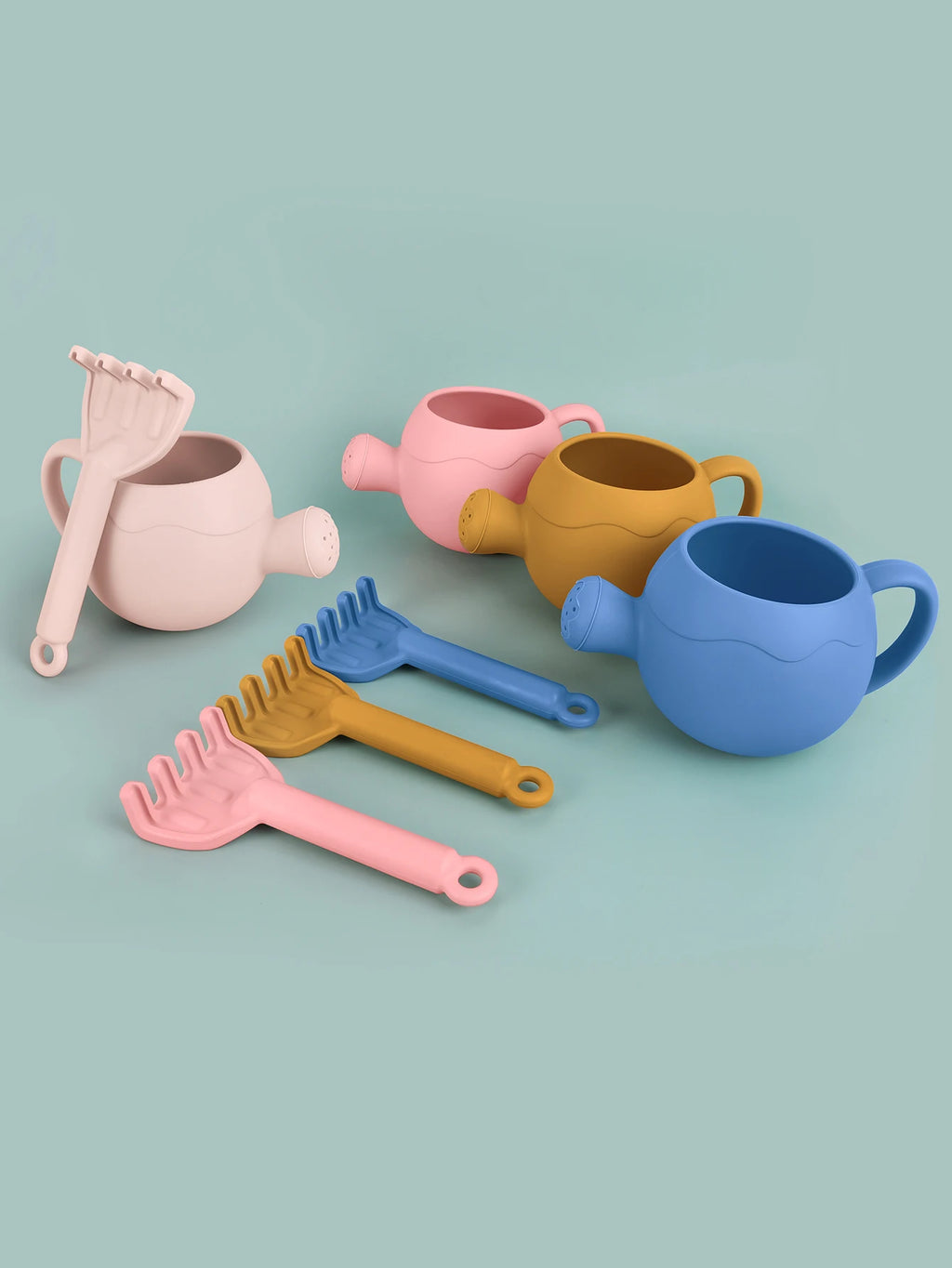 Summer Beach Toys Sand playing tools Soft Silicone Watering Pot Rake Set Play Sand Bucket Shovels Suitable for children outdoors