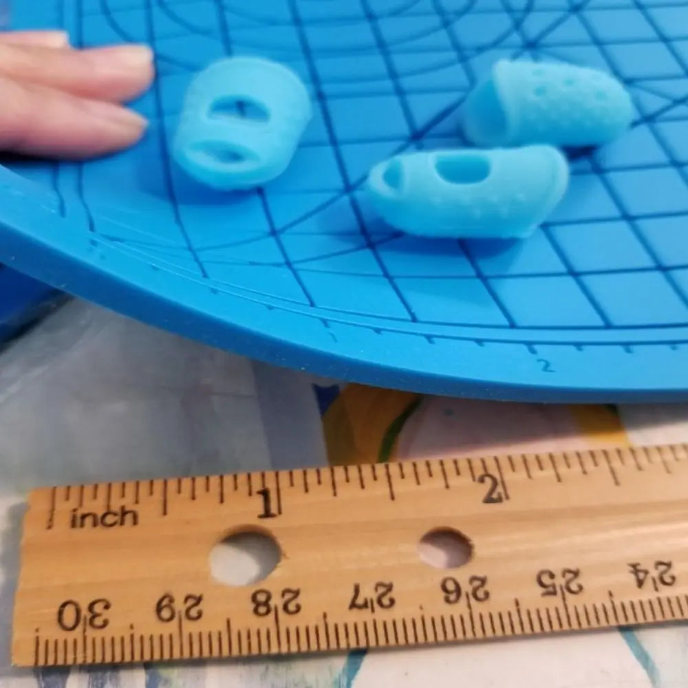 3D Printing Drawing Pen Silicone Design Pad with Basic Stencil Comes with 2 Silicone Finger Cots Excellent 3D Pen Drawing Tool