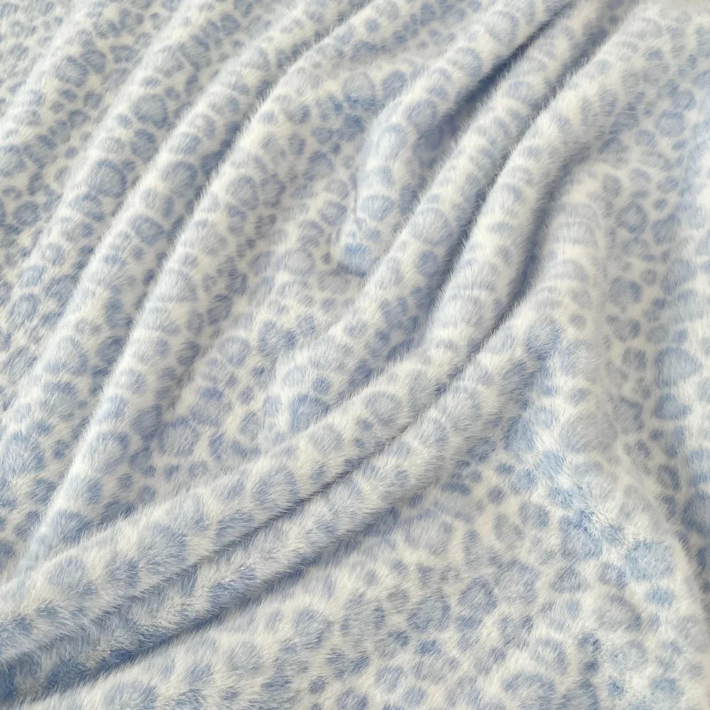 New Fashion Retro Furry Leopard Print Fabric for Handmade Diy Sewing Sofa Pillow Dress Clothing Designer Cloth Material