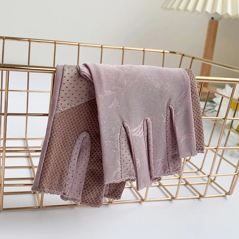 Women Summer Ice Silk Sexy Lace Thin Sunscreen Half-Finger Gloves High Elasticity Non-Slip Breathable Mesh Drive Cycling Soft